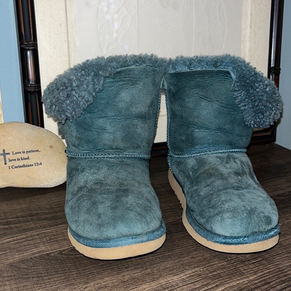 Ugg Bailey Button Pull On Aquamarine Teal Blue Boots sz W sz 5 Kids sz 3